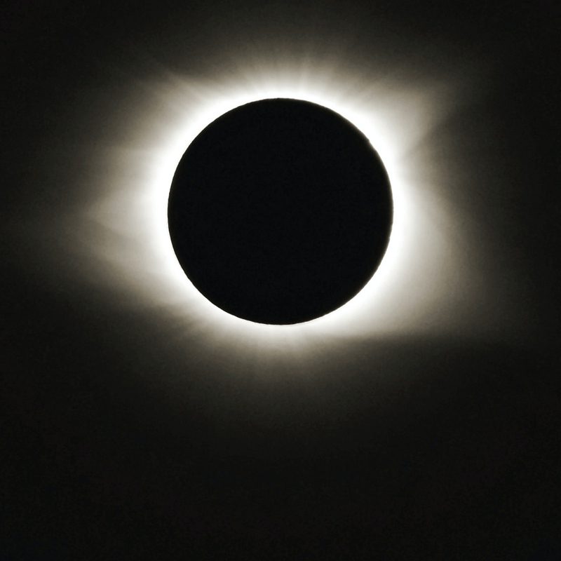 Events 3 eclipse jan haerer 7k7k3WZWggk unsplash 800x800 1